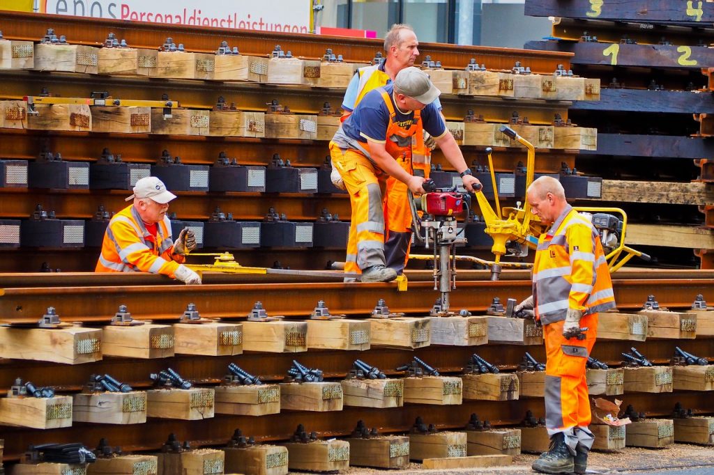 Government gives guidance on work safety on construction sites