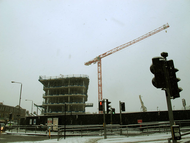 2.5% fall expected in bidding prices as re-sizing of contractors in place