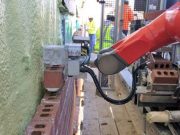 Robot bricklayer machine implemented in house construction for the first time Robot bricklayer machine implemented in house construction for the first time