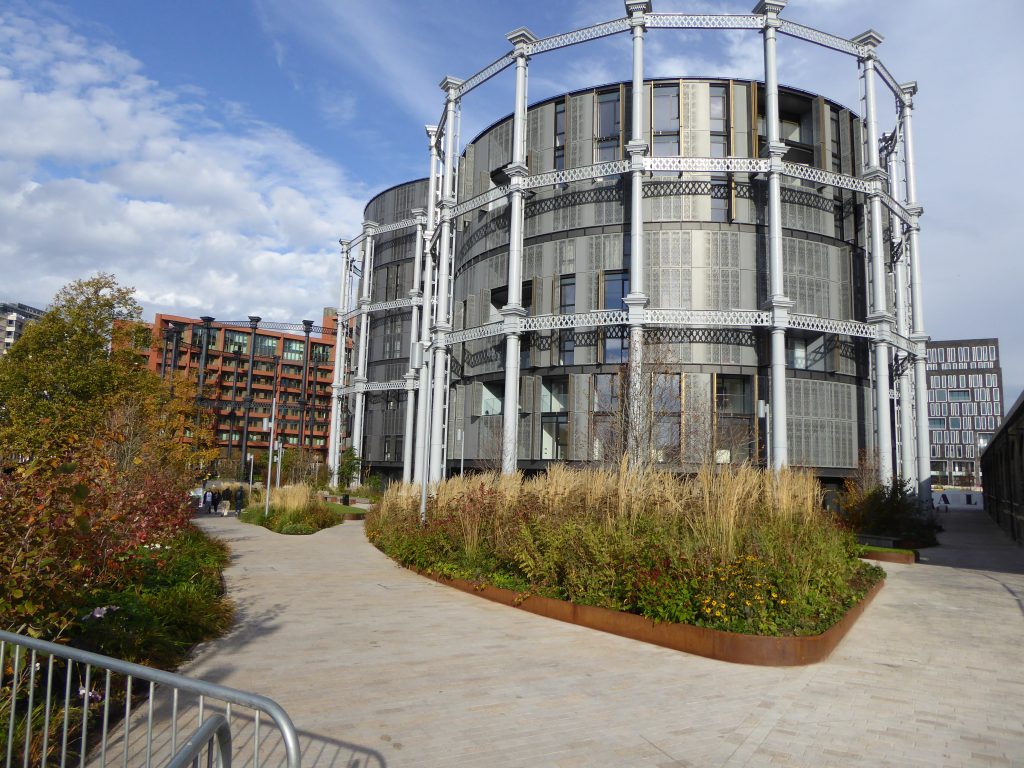 2,100 homes plan for UK’s largest cluster of Victorian gasholders