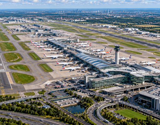 Heathrow Highlights 17,500 Construction Jobs as Runway Doubts Grow